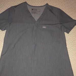Figs Petite Catarina one pocket scrub top